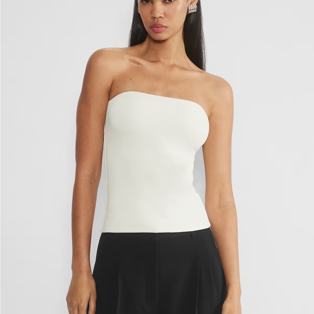 ARITZIA White Contour Tube Top